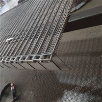 支轴链条由多个金属链节组成