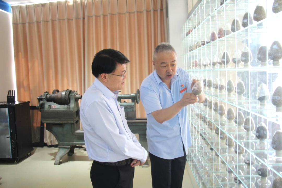 中國農(nóng)業(yè)銀行甘肅省分行黨委書記、行長吳崗一行蒞臨考察調(diào)研